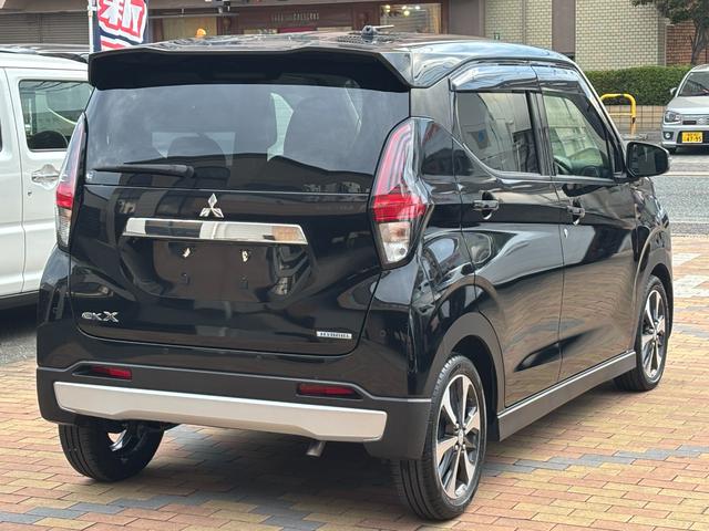 車両を仕入れ後は、まず外装の傷を確認します！修復歴の有無には該当しませんが、ボンネット・フェンダー・ドア・トランクを交換している車両は基本的には取扱い致しません！品質の高さはお約束致します！！