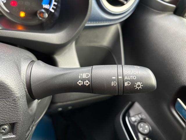 オートライトも完備しております！外の明るさに合わせて、自動でヘッドランプを点灯又は消灯してくれます！ヘッドランプの点け忘れや消し忘れも防いでくれます！事故防止にもなりますよ！
