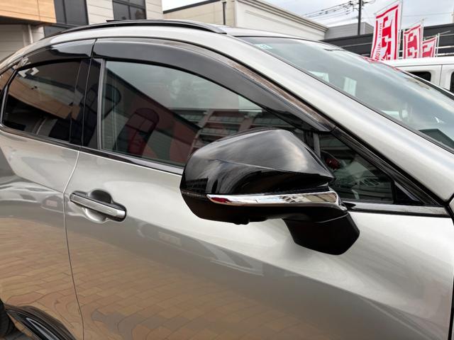 ＮＸ ＮＸ３５０ｈ　Ｆスポーツ　ＴＲＤフルエアロ　パノラマルーフ　赤本革　パノラミックビューモニター　三眼ＬＥＤ　デジタルインナーミラー　１４型ナビ　ＡｐｐｌｅＣａｒＰｌａｙ　パワーバックドア　アドバンスドパーク　２０ｉｎｃｈＡＷ（17枚目）