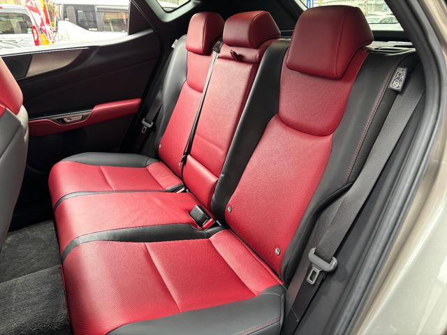 ＮＸ ＮＸ３５０ｈ　Ｆスポーツ　ＴＲＤフルエアロ　パノラマルーフ　赤本革　パノラミックビューモニター　三眼ＬＥＤ　デジタルインナーミラー　１４型ナビ　ＡｐｐｌｅＣａｒＰｌａｙ　パワーバックドア　アドバンスドパーク　２０ｉｎｃｈＡＷ（32枚目）