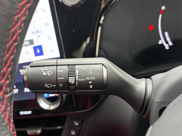 ＮＸ ＮＸ３５０ｈ　Ｆスポーツ　ＴＲＤフルエアロ　パノラマルーフ　赤本革　パノラミックビューモニター　三眼ＬＥＤ　デジタルインナーミラー　１４型ナビ　ＡｐｐｌｅＣａｒＰｌａｙ　パワーバックドア　アドバンスドパーク　２０ｉｎｃｈＡＷ（56枚目）