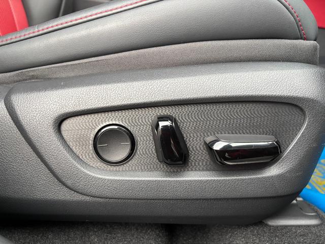 ＮＸ ＮＸ３５０ｈ　Ｆスポーツ　ＴＲＤフルエアロ　パノラマルーフ　赤本革　パノラミックビューモニター　三眼ＬＥＤ　デジタルインナーミラー　１４型ナビ　ＡｐｐｌｅＣａｒＰｌａｙ　パワーバックドア　アドバンスドパーク　２０ｉｎｃｈＡＷ（57枚目）