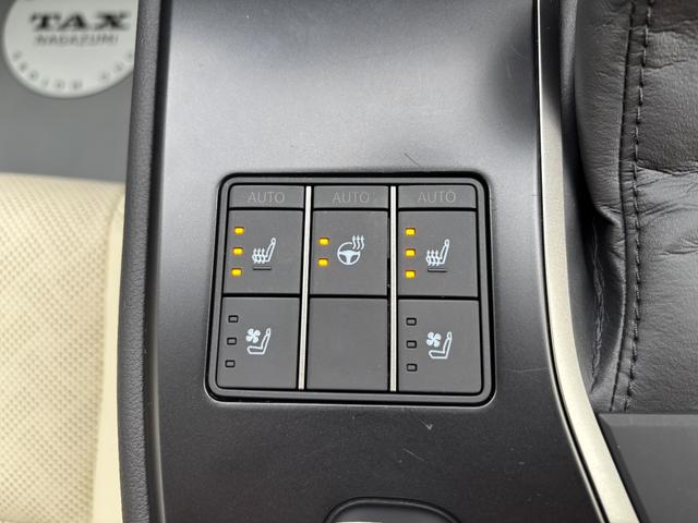 ＵＸ ＵＸ２５０ｈ　バージョンＬ　ＭＣ後モデル　白本革　パノラミックビュー　１２．３型ナビ　フルセグ　デュアルオートエアコン　三眼ＬＥＤヘッドライト　前席シートヒーター＆ベンチレーション　前後ドラレコ　ＥＴＣ　ＰＣＳ　１８ｉｎｃｈＡＷ（42枚目）