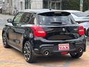 スイフトスポーツ ベースグレード 6速MT 新品ディスプレイオーディオ AppleCarPlay オートエアコン LEDヘッドライト 運転席シートヒーター 衝突軽減ブレーキ 車線逸脱警報 クリアランスソナー RCC 17inchAW(7枚目)