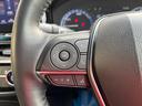 ステアリングスイッチ付き!ハンドルには、ナビやオーディオと連動したスイッチが付いています!手元で操作出来る為、大変便利ですよ♪純正ナビの嬉しいポイントですね♪