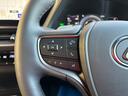 ステアリングスイッチ付き!ハンドルには、ナビやオーディオと連動したスイッチが付いています!手元で操作出来る為、大変便利ですよ♪純正ナビの嬉しいポイントですね♪