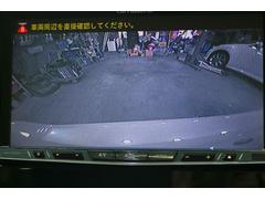 バックカメラ装着済！死角になりやすい後方もとても見やすいです☆車庫入れに自信がない方や縦列駐車が苦手な方にも、オススメな機能です！安心度もアップ！ 3