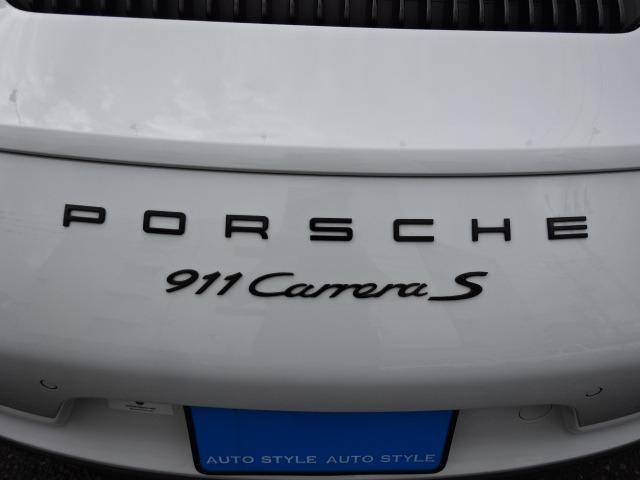 ９１１カレラＳ　カブリオレ　正規ディーラー車　右ハンドル　スポーツクロノＰＫＧ　ＲＳスパイダーモデル２０ＡＷ　ＯＰキーフリー　ＯＰスポーツエキゾースト　ＯＰ電動格納ミラー　ＧＴステアリング　可変バルブ　ＯＰカーズレッドベルト(31枚目)