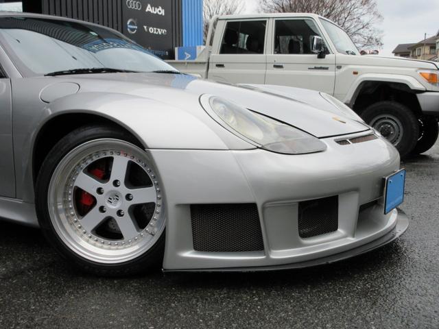 ９１１ ９１１ＧＴ３　正規ディーラー車　左ハンドル　６速ＭＴ　クライスジーク可変マフラー　ＲＳ－Ｒル・マン仕様　ＲＳＲワイドボディキット　ＧＴウイング　ＭＯＭＯステアリング　クワンタムダンパーキット　ストラーダＨＤＤナビ（73枚目）