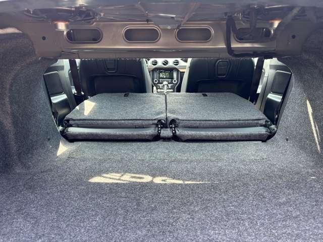 マスタング ５０イヤーズ　エディション　Ｆ／Ｓ／Ｒスポイラー　社外マフラー　ＥＴＣ　ＨＩＤ　メモリーナビ／フルセグ／Ｂｌｕｅｔｏｏｔｈ　バックカメラ　黒革シート（23枚目）