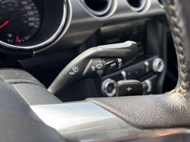 マスタング ５０イヤーズ　エディション　Ｆ／Ｓ／Ｒスポイラー　社外マフラー　ＥＴＣ　ＨＩＤ　メモリーナビ／フルセグ／Ｂｌｕｅｔｏｏｔｈ　バックカメラ　黒革シート（38枚目）