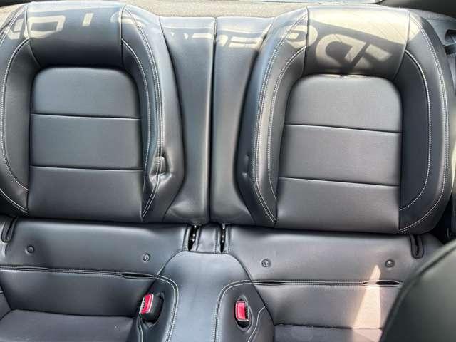 マスタング ５０イヤーズ　エディション　Ｆ／Ｓ／Ｒスポイラー　社外マフラー　ＥＴＣ　ＨＩＤ　メモリーナビ／フルセグ／Ｂｌｕｅｔｏｏｔｈ　バックカメラ　黒革シート（42枚目）