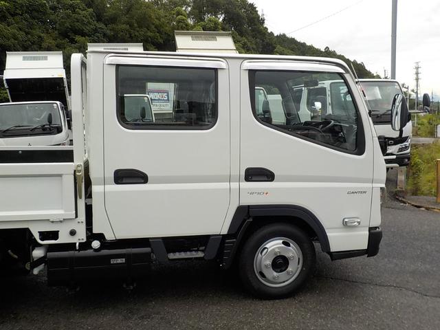 キャンター 　２ｔＷキャブ　全低床　リアビューモニター　スマートキー　リアヒーター　衝突被害軽減ブレーキ　車線逸脱警報装置　車両安定性制御装置　ゴムマット　ドアバイアー（11枚目）