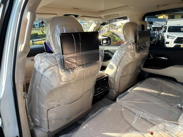 ランドクルーザー ＺＸ　ＺＸ　寒冷地仕様車　モデリスタフルエアロ　リアスポイラー　モデリスタリアバンパーステップガード　ＪＢＬサウンドシステム　リアエンタテイメント　ＥＴＣ２．０　ＩＴＳコネクト　クールボックス　デフロック（18枚目）