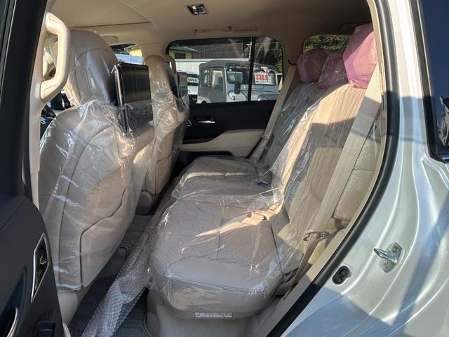 ランドクルーザー ＺＸ　ＺＸ　寒冷地仕様車　モデリスタフルエアロ　リアスポイラー　モデリスタリアバンパーステップガード　ＪＢＬサウンドシステム　リアエンタテイメント　ＥＴＣ２．０　ＩＴＳコネクト　クールボックス　デフロック（26枚目）