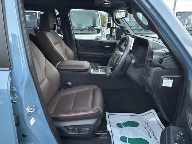 ランドクルーザー２５０ ＺＸ　ディーゼル　モデリスタパッケージ　シグネチャーイルミブレード　ＪＢＬサウンドシステム　トヨタチームメイト　ヘッドアップディスプレイ　デジタルインナーミラー　パノラミックビュー　ＥＴＣ２．０（18枚目）