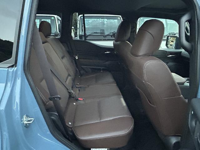 ランドクルーザー２５０ ＺＸ　ディーゼル　モデリスタパッケージ　シグネチャーイルミブレード　ＪＢＬサウンドシステム　トヨタチームメイト　ヘッドアップディスプレイ　デジタルインナーミラー　パノラミックビュー　ＥＴＣ２．０（19枚目）