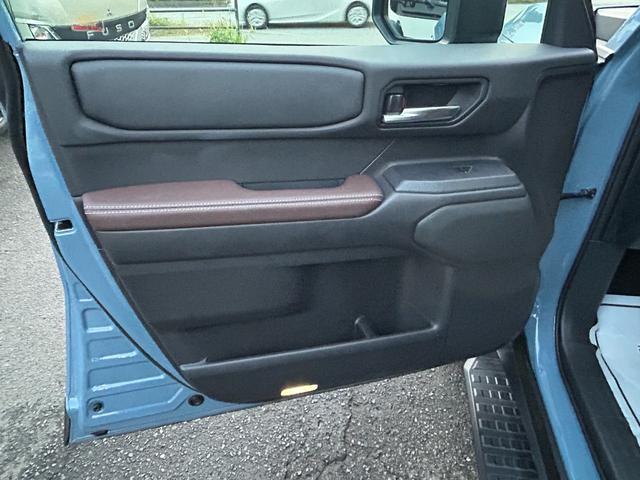 ランドクルーザー２５０ ＺＸ　ディーゼル　モデリスタパッケージ　シグネチャーイルミブレード　ＪＢＬサウンドシステム　トヨタチームメイト　ヘッドアップディスプレイ　デジタルインナーミラー　パノラミックビュー　ＥＴＣ２．０（33枚目）