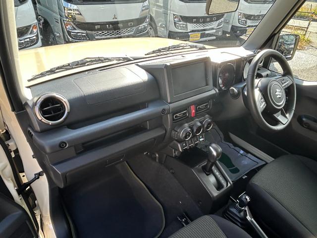 ジムニー ＸＣ　デュアルセンサーブレーキサポート　スマートキー　ＬＥＤヘッドランプ　フォグランプ　ハイビームアシスト　ブレーキペダル後退抑制機構　チャイルドシート対応取付装置　前後誤発進抑制機能（11枚目）