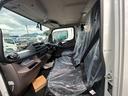 　２ｔＷキャブ　全低床　リアビューモニター　スマートキー　リアヒーター　衝突被害軽減ブレーキ　車線逸脱警報装置　車両安定性制御装置　ゴムマット　ドアバイアー（23枚目）