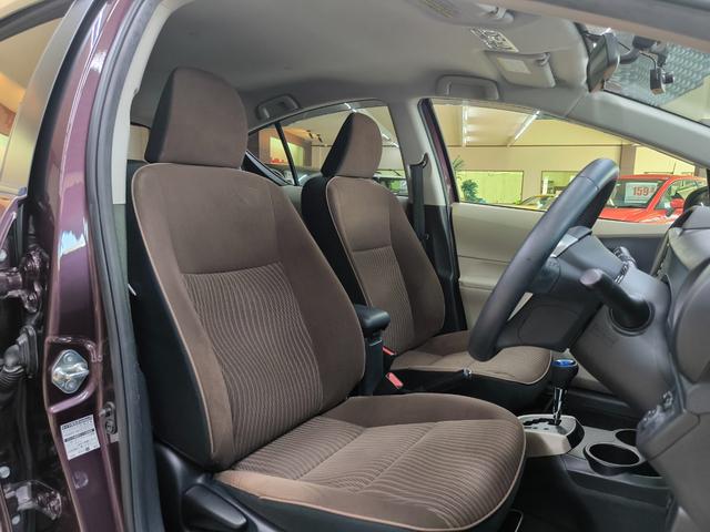 アクア Ｇ　車検整備付　走行４万Ｋ　ワンオーナー　禁煙車　純正ナビ　Ｂカメラ　フルセグＴＶ　ドラレコ　スマキー　電動格納ミラー　ＥＴＣ　プッシュスタート　オートライト　横滑り防止機能　衝突安全ボディ　ハイブリッド（34枚目）