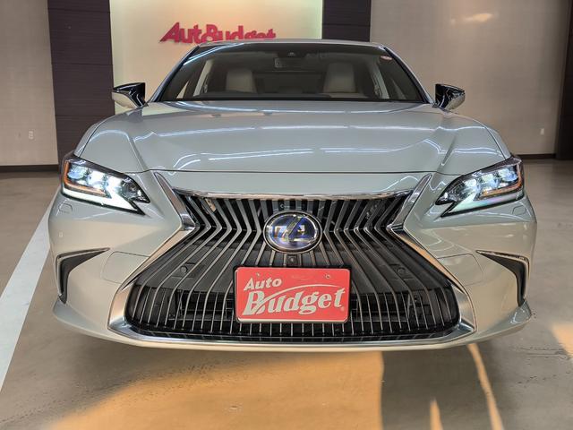 ＥＳ ＥＳ３００ｈ　バージョンＬ　ワンオーナー　禁煙車　サンルーフ　電動レザーシート　シートエアコン　ステアリングヒーター　レクサスセーフティ＋　純正ナビ　全方位カメラ　ドラレコ　ＥＴＣ２．０　ブラインドスポットモニター　ハイブリッド（2枚目）