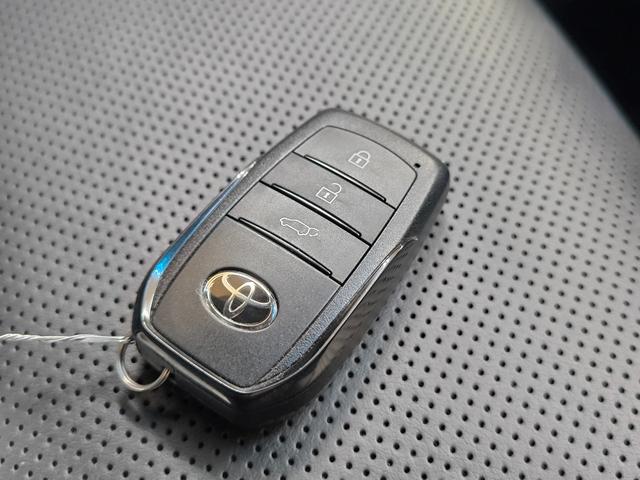 ハリアー Ｚ　レザーパッケージ　ワンオーナー　禁煙　全方位カメラ　クルコン　レーンキープ　電動レザーシート　シートエアコン　ドラレコ　ＥＴＣ　スペアキー　ブラインドスポットモニター　ヘッドアップディスプレイ　フルセグ　Ｂカメラ（54枚目）