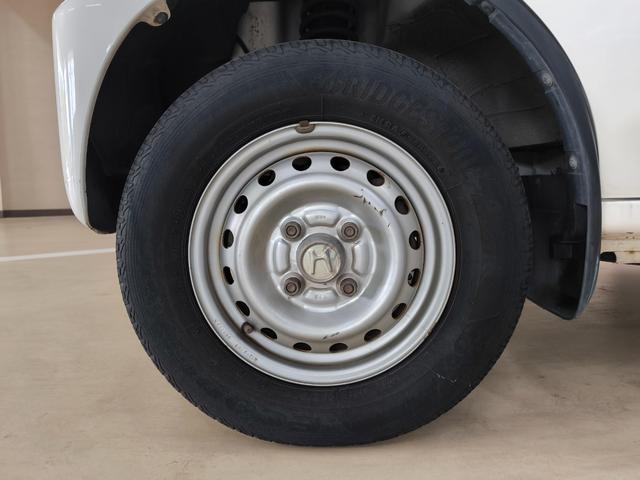 アクティバン プロＡ　走行５２５２４キロ　車検令和９月７日　エアコン　パワステ　２人乗り　純正ホイール　取扱説明書　整備手帳　鍵（8枚目）