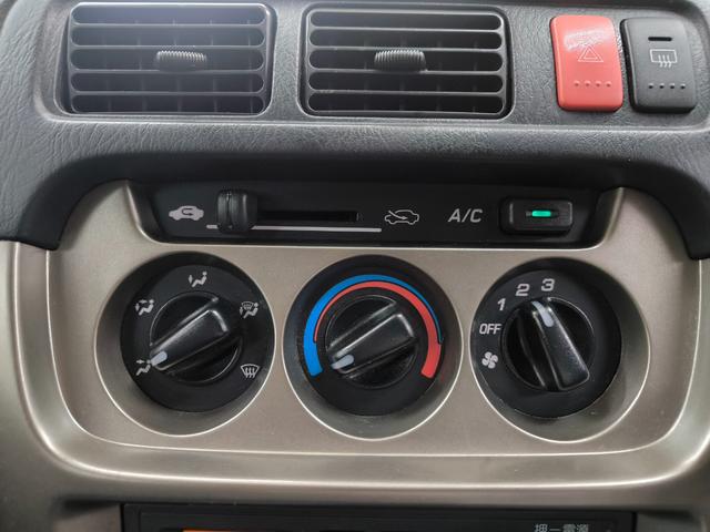 アクティバン プロＡ　走行５２５２４キロ　車検令和９月７日　エアコン　パワステ　２人乗り　純正ホイール　取扱説明書　整備手帳　鍵（13枚目）
