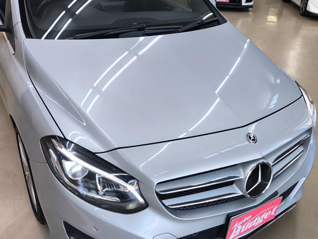 Ｂクラス Ｂ１８０　ワンオーナー　禁煙車　走行１万Ｋ台　サンルーフ　電動レザー　クルコン　レーンキープ　アテンションアシスト　シートヒーター　ドラレコ　ＥＴＣ　盗難防止システム　衝突安全ボディ　ブラインドスポットモニター（13枚目）
