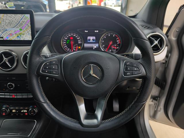 Ｂクラス Ｂ１８０　ワンオーナー　禁煙車　走行１万Ｋ台　サンルーフ　電動レザー　クルコン　レーンキープ　アテンションアシスト　シートヒーター　ドラレコ　ＥＴＣ　盗難防止システム　衝突安全ボディ　ブラインドスポットモニター（26枚目）