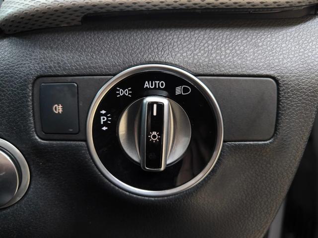 Ｂクラス Ｂ１８０　ワンオーナー　禁煙車　走行１万Ｋ台　サンルーフ　電動レザー　クルコン　レーンキープ　アテンションアシスト　シートヒーター　ドラレコ　ＥＴＣ　盗難防止システム　衝突安全ボディ　ブラインドスポットモニター（34枚目）