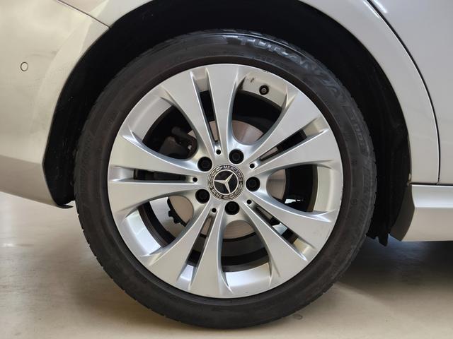 Ｂクラス Ｂ１８０　ワンオーナー　禁煙車　走行１万Ｋ台　サンルーフ　電動レザー　クルコン　レーンキープ　アテンションアシスト　シートヒーター　ドラレコ　ＥＴＣ　盗難防止システム　衝突安全ボディ　ブラインドスポットモニター（51枚目）