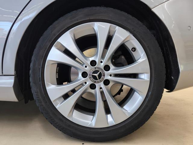 Ｂクラス Ｂ１８０　ワンオーナー　禁煙車　走行１万Ｋ台　サンルーフ　電動レザー　クルコン　レーンキープ　アテンションアシスト　シートヒーター　ドラレコ　ＥＴＣ　盗難防止システム　衝突安全ボディ　ブラインドスポットモニター（52枚目）