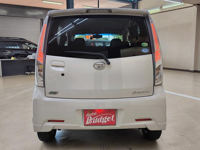 ムーヴ カスタム　ＲＳ　禁煙車　ターボ車　取説保証書　スペアキー　ナビ　フルセグＴＶ　ＨＩＤヘッドライト　社外１４ＡＷ　プッシュスタート　スマートキー　ＥＴＣ　盗難防止システム　衝突安全ボディ　電動格納ミラー　ＡＢＳ（6枚目）