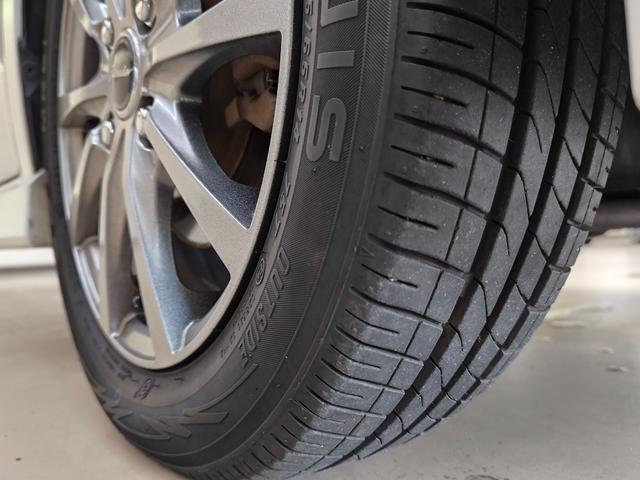 ムーヴ カスタム　ＲＳ　禁煙車　ターボ車　取説保証書　スペアキー　ナビ　フルセグＴＶ　ＨＩＤヘッドライト　社外１４ＡＷ　プッシュスタート　スマートキー　ＥＴＣ　盗難防止システム　衝突安全ボディ　電動格納ミラー　ＡＢＳ（22枚目）