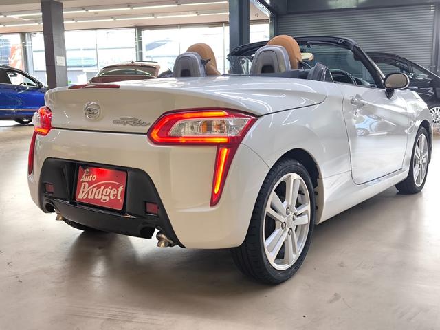 コペン ローブ　走行４万Ｋ台　電動オープンルーフ　５速マニュアル車　シートヒーター　ナビ　Ｂカメラ　フルセグＴＶ　ＬＥＤヘッドライト　取説整備手帳　スマートキー　純正１６ＡＷ　盗難防止システム　衝突安全ボディ（10枚目）