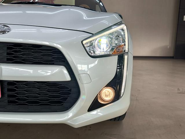 コペン ローブ　走行４万Ｋ台　電動オープンルーフ　５速マニュアル車　シートヒーター　ナビ　Ｂカメラ　フルセグＴＶ　ＬＥＤヘッドライト　取説整備手帳　スマートキー　純正１６ＡＷ　盗難防止システム　衝突安全ボディ（18枚目）