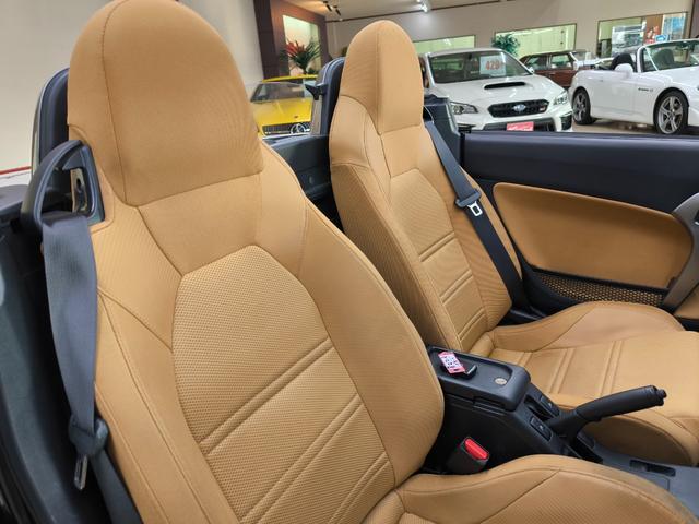 コペン ローブ　走行４万Ｋ台　電動オープンルーフ　５速マニュアル車　シートヒーター　ナビ　Ｂカメラ　フルセグＴＶ　ＬＥＤヘッドライト　取説整備手帳　スマートキー　純正１６ＡＷ　盗難防止システム　衝突安全ボディ（43枚目）