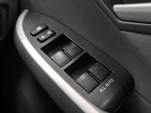 プリウス Ｇ　ワンオーナー　禁煙車　純正ＴＶ付ナビ　バックカメラ　スマートキー　プッシュスタート　キーレスエントリー　ＥＴＣ　クルーズコントロール　純正１５インチアルミホイール　取扱説明書　整備手帳　スペアキー（33枚目）