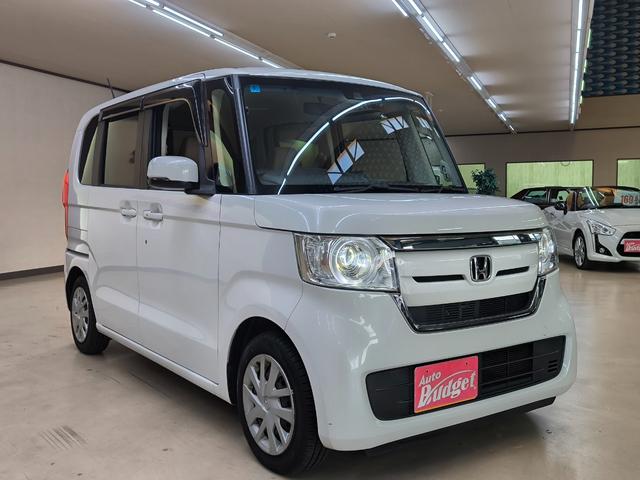 N-BOX G・Lホンダセンシング ワンオーナー 禁煙車 走行3万K台 電動スライドドア ナビ Bカメラ フルセグTV ホンダセンシング クルコン 純正ドラレコ前後 取説整備手帳 スペアキー ETC 盗難防止システム シートヒーター(3枚目)