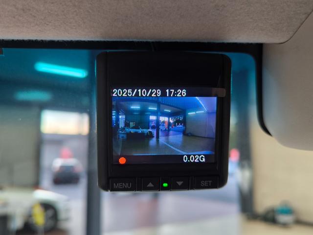 N-BOX G・Lホンダセンシング ワンオーナー 禁煙車 走行3万K台 電動スライドドア ナビ Bカメラ フルセグTV ホンダセンシング クルコン 純正ドラレコ前後 取説整備手帳 スペアキー ETC 盗難防止システム シートヒーター(42枚目)