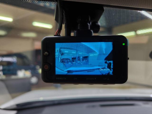 ドライブレコーダー付きです！！もしもの事故やあおり運転を受けた時の記録も録画できます！