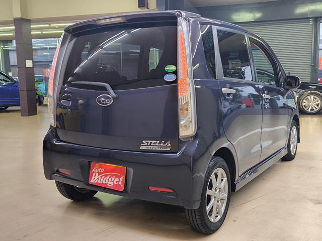 ステラ カスタムR スマートアシスト 禁煙車 車検整備付き 純14AW プッシュスタート スマートキー 取説整備手帳 ETC LEDヘッドライト 盗難防止システム 衝突安全ボディ 衝突軽減ブレーキ アクセル踏み違い防止システム 横滑り防止(5枚目)