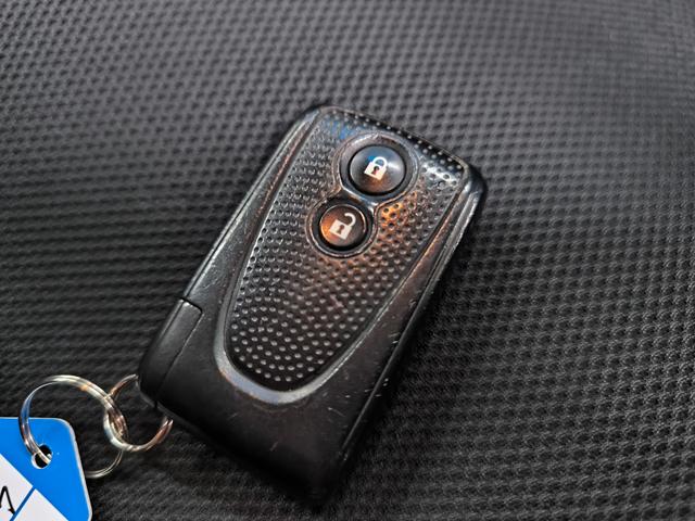 ステラ カスタムR スマートアシスト 禁煙車 車検整備付き 純14AW プッシュスタート スマートキー 取説整備手帳 ETC LEDヘッドライト 盗難防止システム 衝突安全ボディ 衝突軽減ブレーキ アクセル踏み違い防止システム 横滑り防止(41枚目)