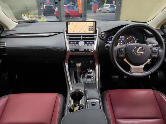 ワンオーナーならではの使用感！大切に乗られていたのがわかります♪禁煙車ですので気になる臭いなどもございません♪