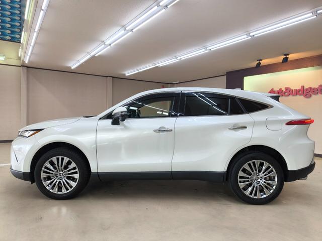 ハリアー Ｚ　レザーパッケージ　ワンオーナー！禁煙車！純１２．３インチディスプレイナビ・フルセグ！バックカメラ！ＪＢＬサウンドシステム！２．０ＥＴＣ！セーフティセンス！電動バックドア！ブラインドスポットモニター！４ＷＤ！（8枚目）