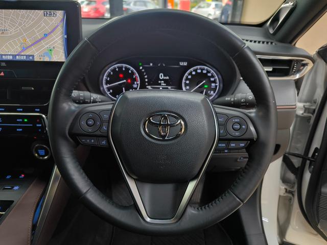 ハリアー Ｚ　レザーパッケージ　ワンオーナー！禁煙車！純１２．３インチディスプレイナビ・フルセグ！バックカメラ！ＪＢＬサウンドシステム！２．０ＥＴＣ！セーフティセンス！電動バックドア！ブラインドスポットモニター！４ＷＤ！（32枚目）