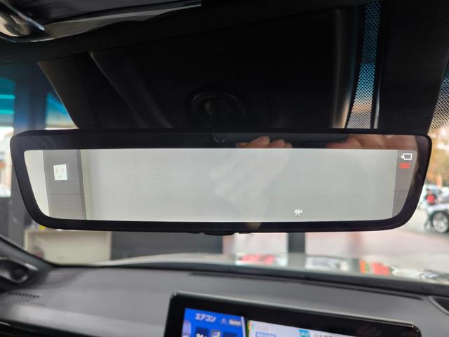 ハリアー Ｚ　レザーパッケージ　ワンオーナー！禁煙車！純１２．３インチディスプレイナビ・フルセグ！バックカメラ！ＪＢＬサウンドシステム！２．０ＥＴＣ！セーフティセンス！電動バックドア！ブラインドスポットモニター！４ＷＤ！（40枚目）