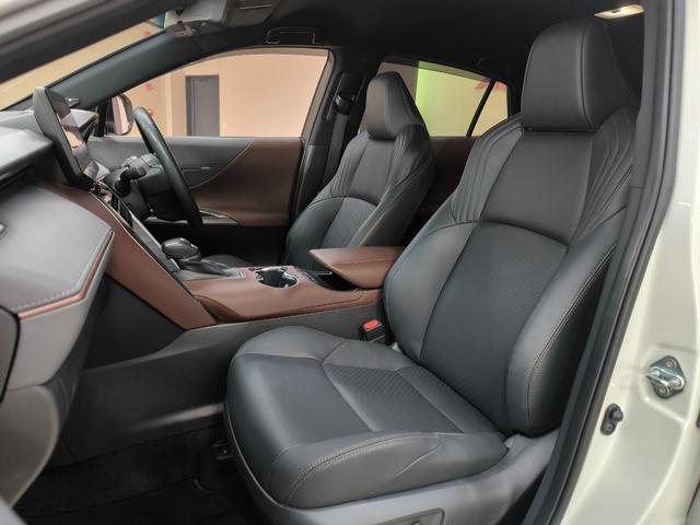 ハリアー Ｚ　レザーパッケージ　ワンオーナー！禁煙車！純１２．３インチディスプレイナビ・フルセグ！バックカメラ！ＪＢＬサウンドシステム！２．０ＥＴＣ！セーフティセンス！電動バックドア！ブラインドスポットモニター！４ＷＤ！（49枚目）